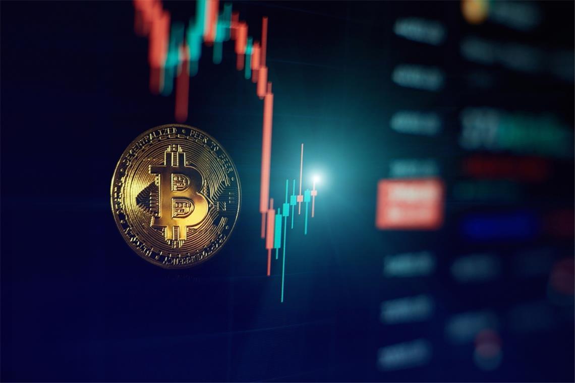 Warum fällt der Bitcoin heute? Der Bitcoin verliert deutlich an Wert – doch warum fällt der Kurs? Aktuelle Informationen zu Trumps Zollpaket und den Auswirkungen auf den Kryptomarkt.