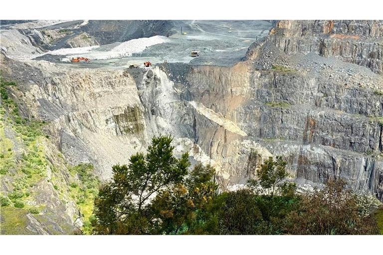 Lithium-Gigant Australien: Motor der globalen Energiewende Der Blick  auf die riesige Greenbushes-Mine ist atemberaubend.