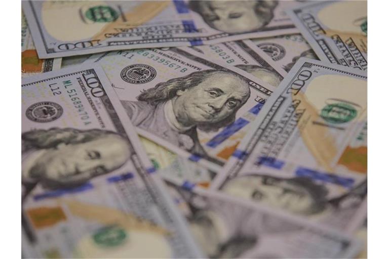 Der Boom an den Aktienmärkten hat zu vielen neuen Dollar-Millionären geführt. Foto: Ameer Al Mohammedaw/dpa