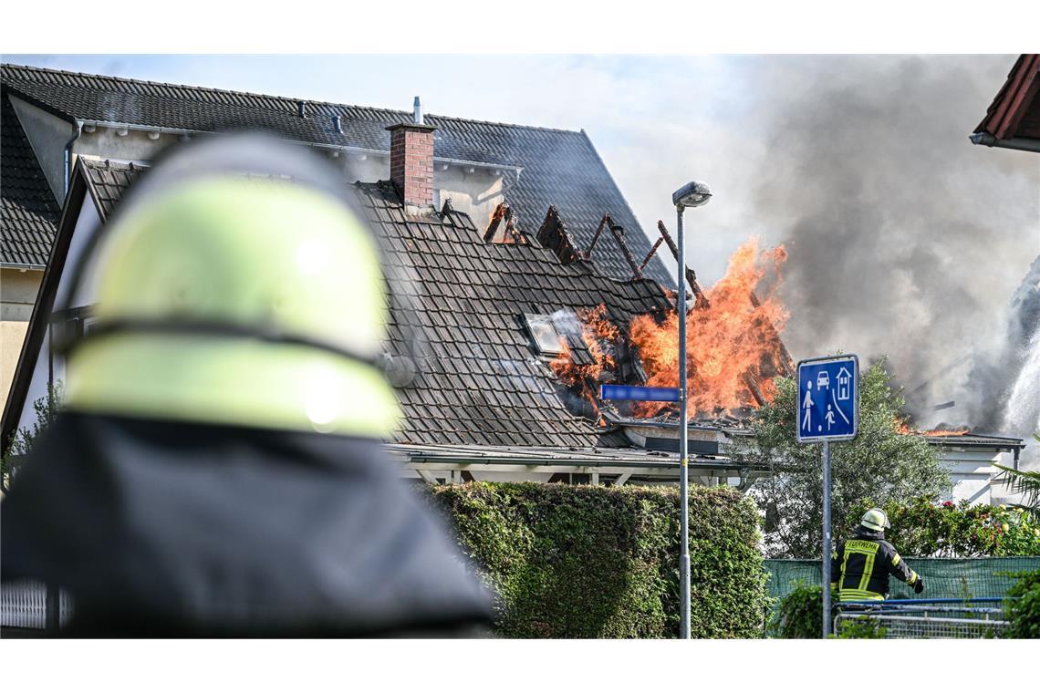 Fachwerkhaus brennt ab – Hoher Schaden Der Brand eines Fachwerkhauses in Kehl im Ortenaukreis hat einen hohen Sachschaden verursacht.