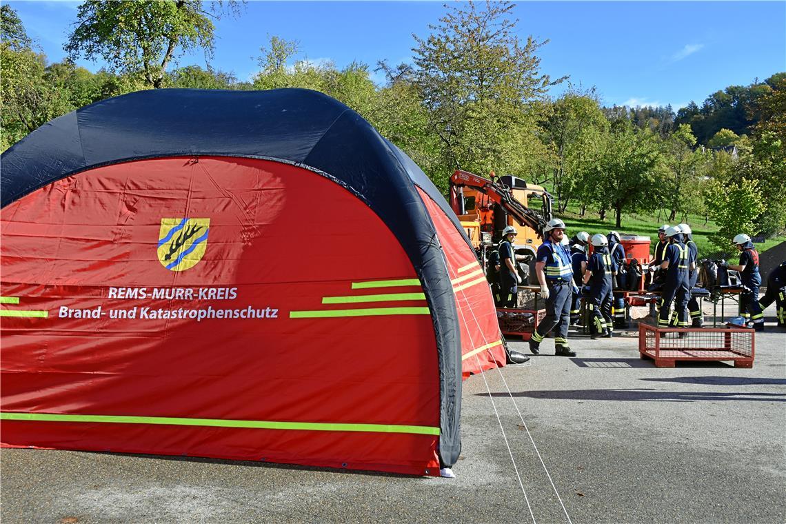 Der Brand- und Katastrophenschutz gehört zu den Aufgaben des neuen Kreisbrandmeisters – inklusive der Übungen. Archivfoto: Tobias Sellmaier