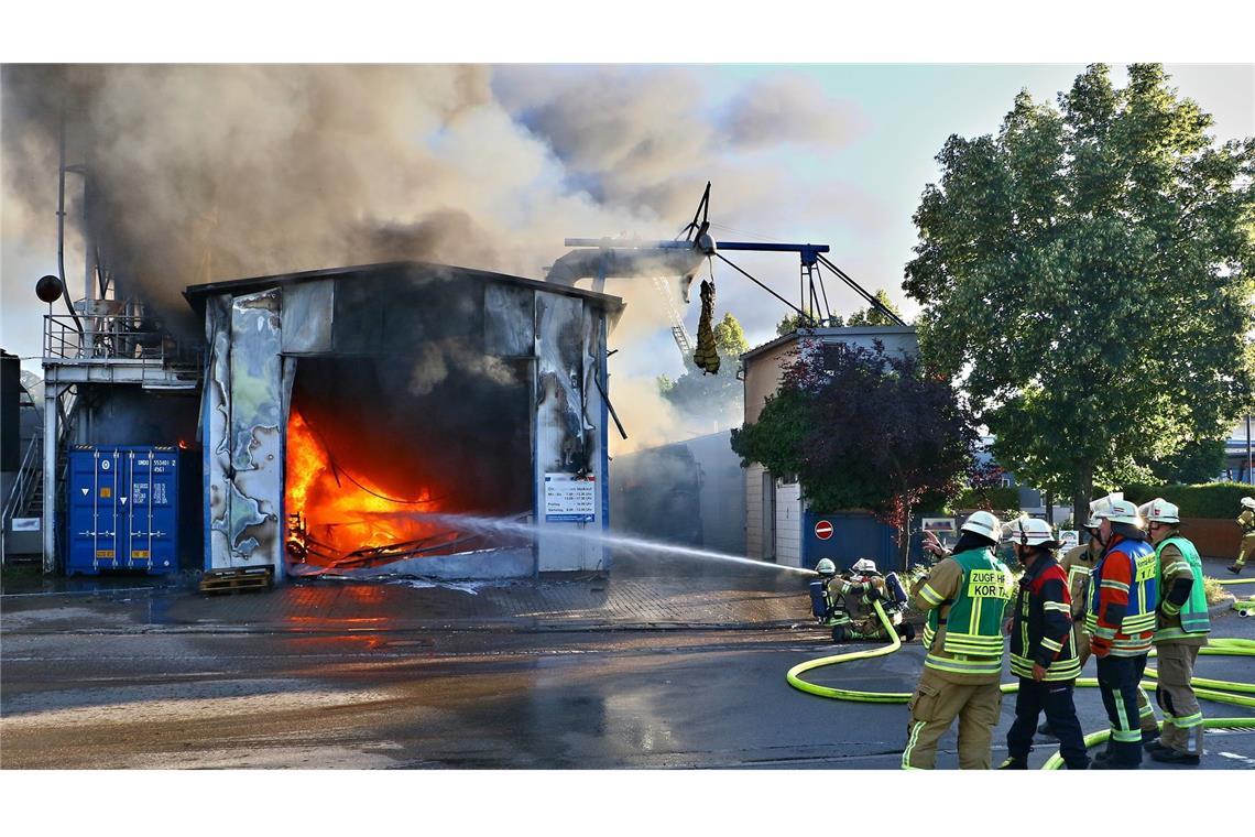 Der Brand war auf einem ehemaligen Friedrichshafener Betriebsgelände. (Symbolbild)