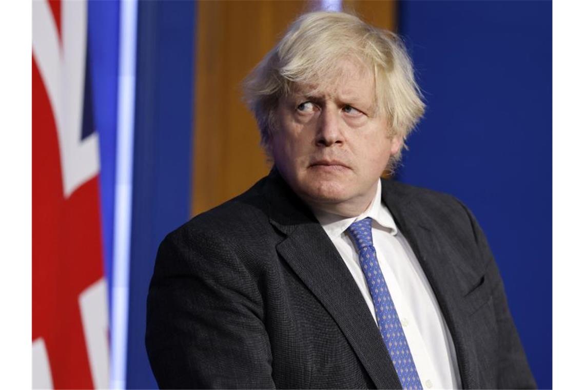 Der britische Premier Boris Johnson. Die Liste der mutmaßlich illegalen Zusammenkünfte in der Downing Street ist lang. Foto: Tolga Akmen/PA/dpa