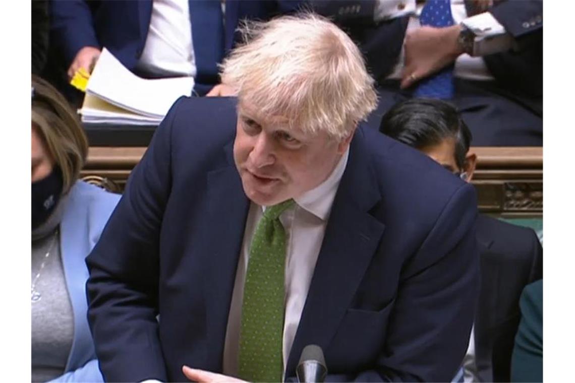 Der britische Premierminister Boris Johnson spricht im britischen Unterhaus bei der Fragestunde „Prime Minister's Questions“. Foto: House Of Commons/PA Wire/dpa