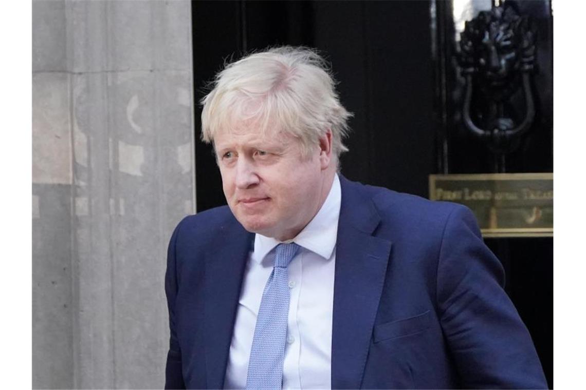 Putin warnt vor Kriegsgefahr bei Nato-Aufnahme der Ukraine Der britische Premierminister Boris Johnson vor seinem Amtssitz 10 Downing Street. Foto: Jonathan Brady/PA Wire/dpa