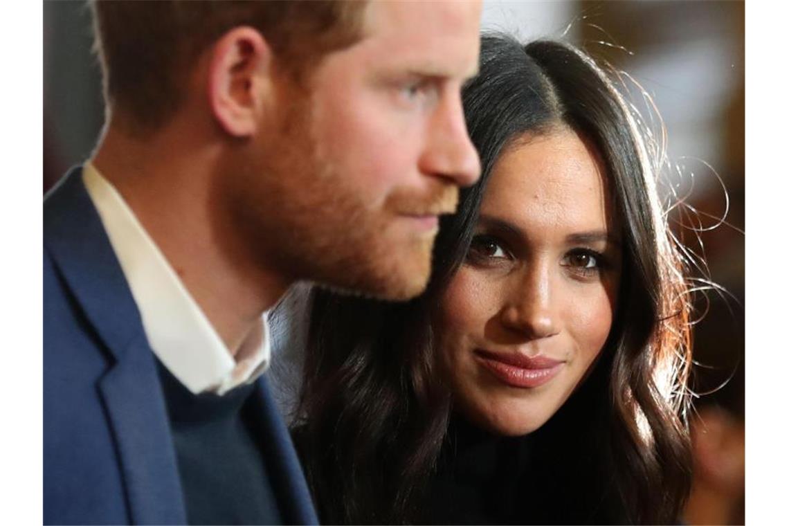 Harrys und Meghans Royal-Ausstieg fällt unerwartet klar aus Der britische Prinz Harry und seine Frau, Herzogin Meghan, werden sich nicht länger „Königliche Hoheit“ nennen. Foto: Andrew Milligan/PA Wire/dpa