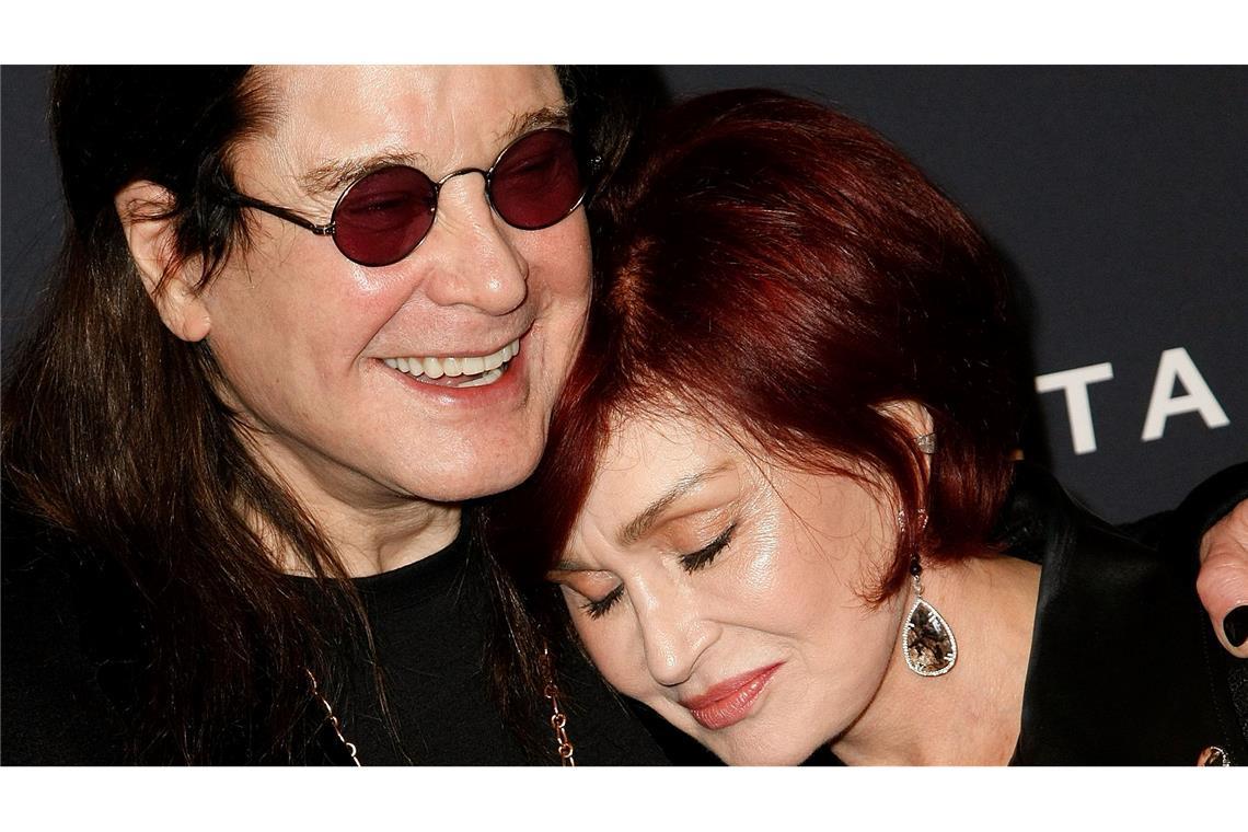 Trauer um Ozzy Osbourne - "Platz im Pantheon der Rockgötter" Der britische Sänger Ozzy Osbourne und seine Frau Sharon Osbourne im Jahr 2020. (Archivbild)