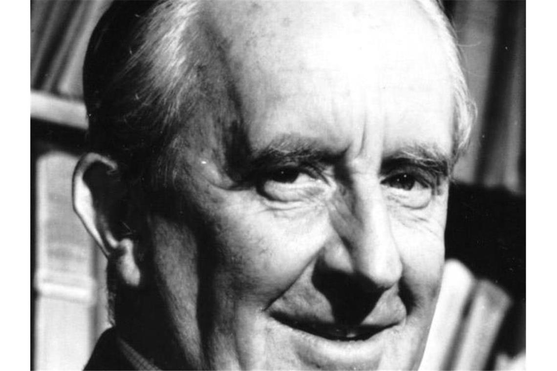 Der britische Schriftsteller J.R.R. Tolkien (undatierte Aufnahme). Foto: Klett-Cotta Verlag/dpa