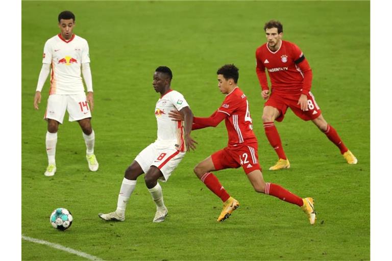 Der Bundesliga-Gipfel RB Leipzig gegen Bayern München findet definitiv ohne Zuschauer statt. Foto: Alexander Hassenstein/Getty Images Europe/Pool/dpa