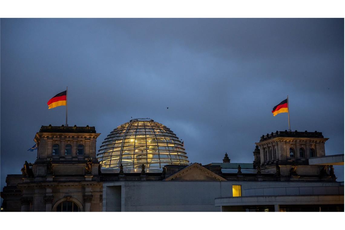 Bundestag nimmt Antrag zu Ukraine-Hilfen an Der Bundestag hat einen Antrag der FDP angenommen.