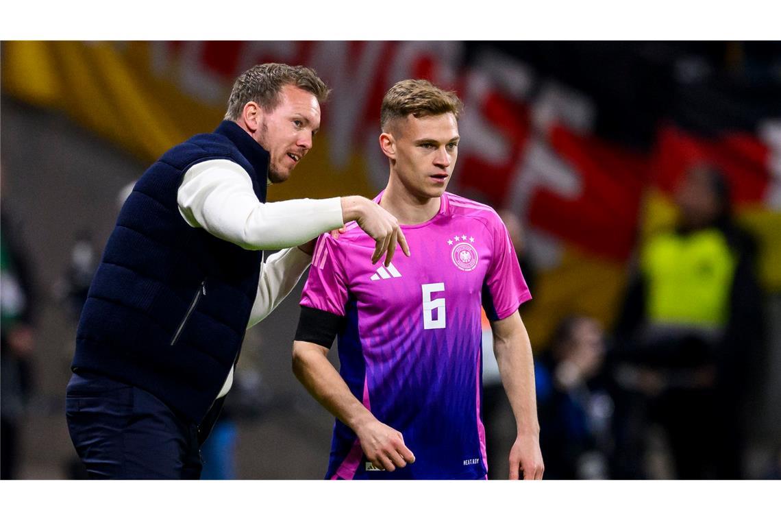 Der Bundestrsainer und sein Kapitän, Julian Nagelsmann (l) und Joshua Kimmich (r). (Archivbild)