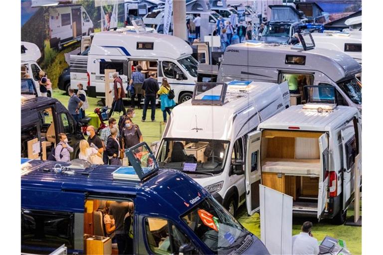 Der Caravan Salon in Düsseldorf ist ein Eldorado für Wohnwagen-Fans. Foto: Rolf Vennenbernd/dpa