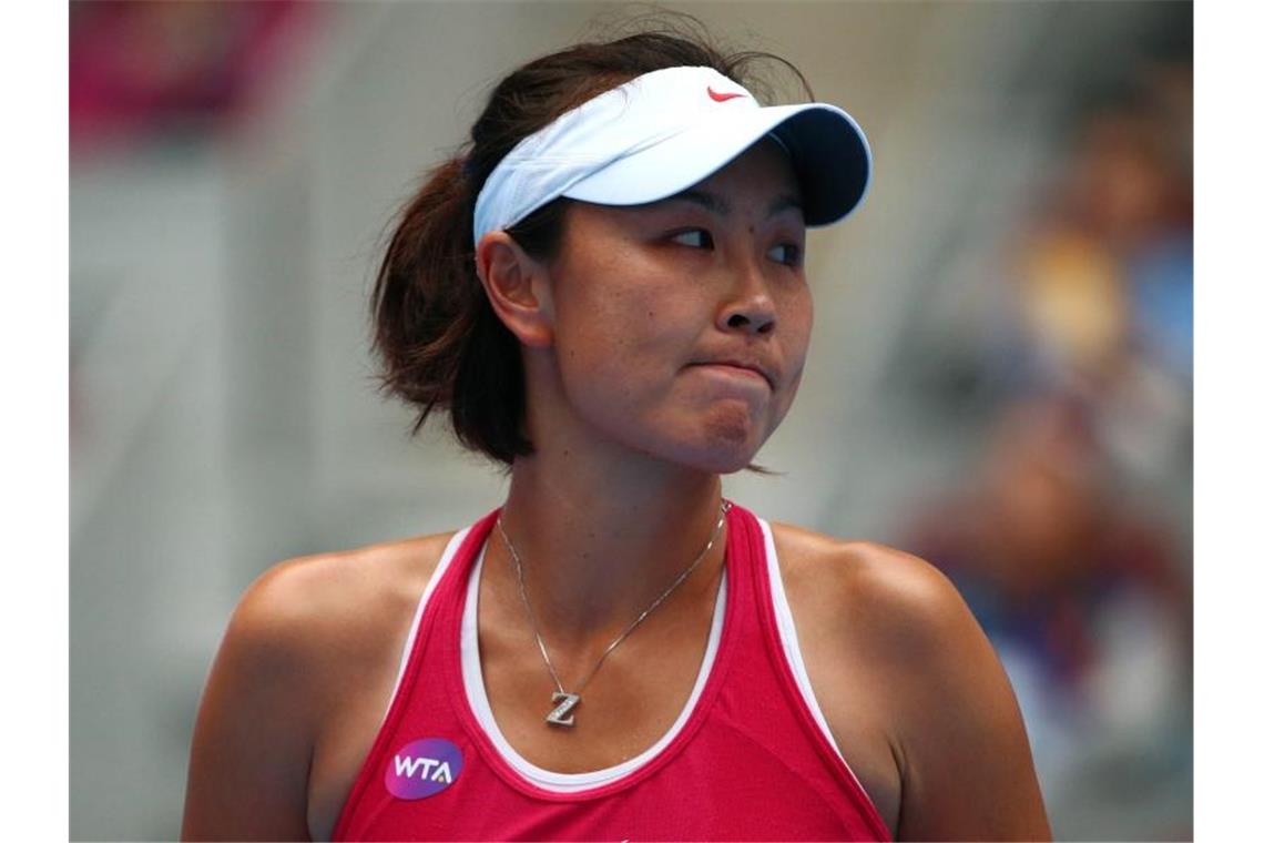 Sorge um verschwundene Tennisspielerin Peng Shuai Der chinesische Tennisstar Peng Shuai gilt als vermisst. Foto: Wu Hong/EPA/dpa