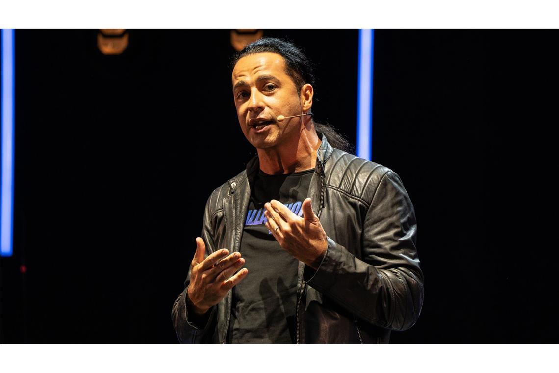 Der Comedien stand am Freitagabend in der nahezu ausverkauften Hanns-Martin-Schleyer-Halle auf der Bühne (Archivbild).