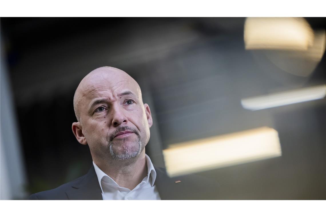 Der CSU-Politiker Alexander Hoffmann fordert eine Aufklärung der Kooperation von CDU und CSU im Europaparlament mit rechten Parteien.