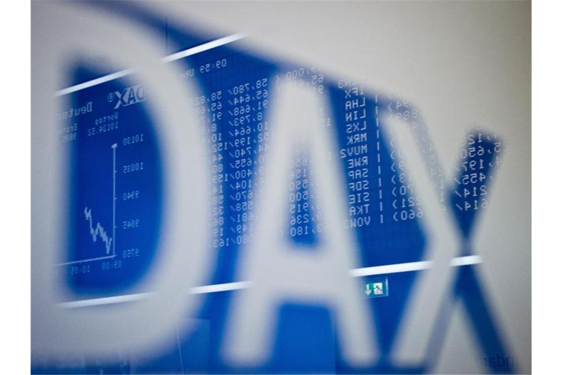 Dax gewinnt deutlich hinzu Der Dax ist der bedeutendste deutsche Aktienindex. Foto: Christoph Schmidt/dpa