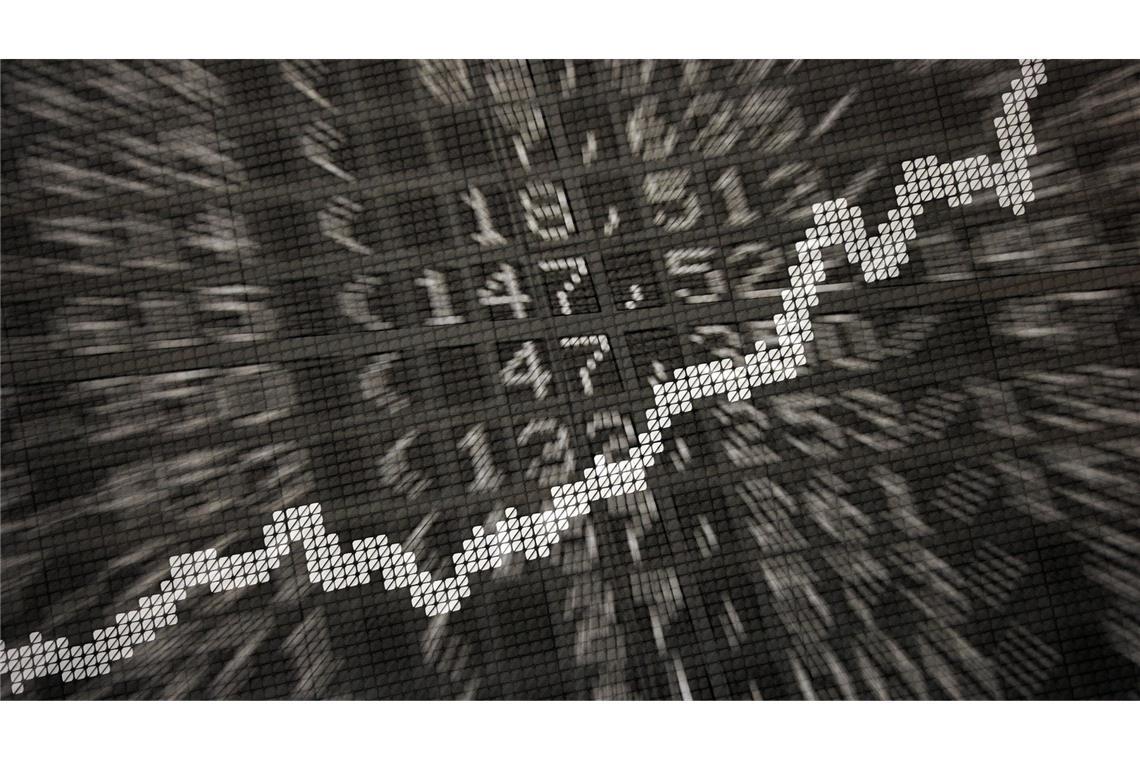 Dax steigt erstmals über Marke von 24.000 Punkten Der Dax stieg am Dienstagmorgen auf ein Rekordhoch.