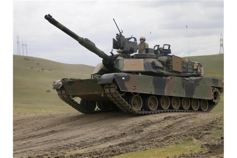 Der Deal umfasst unter anderem 108 Panzer vom Typ M1A2T Abrams. Foto: Zurab Kurtsikidze/EPA