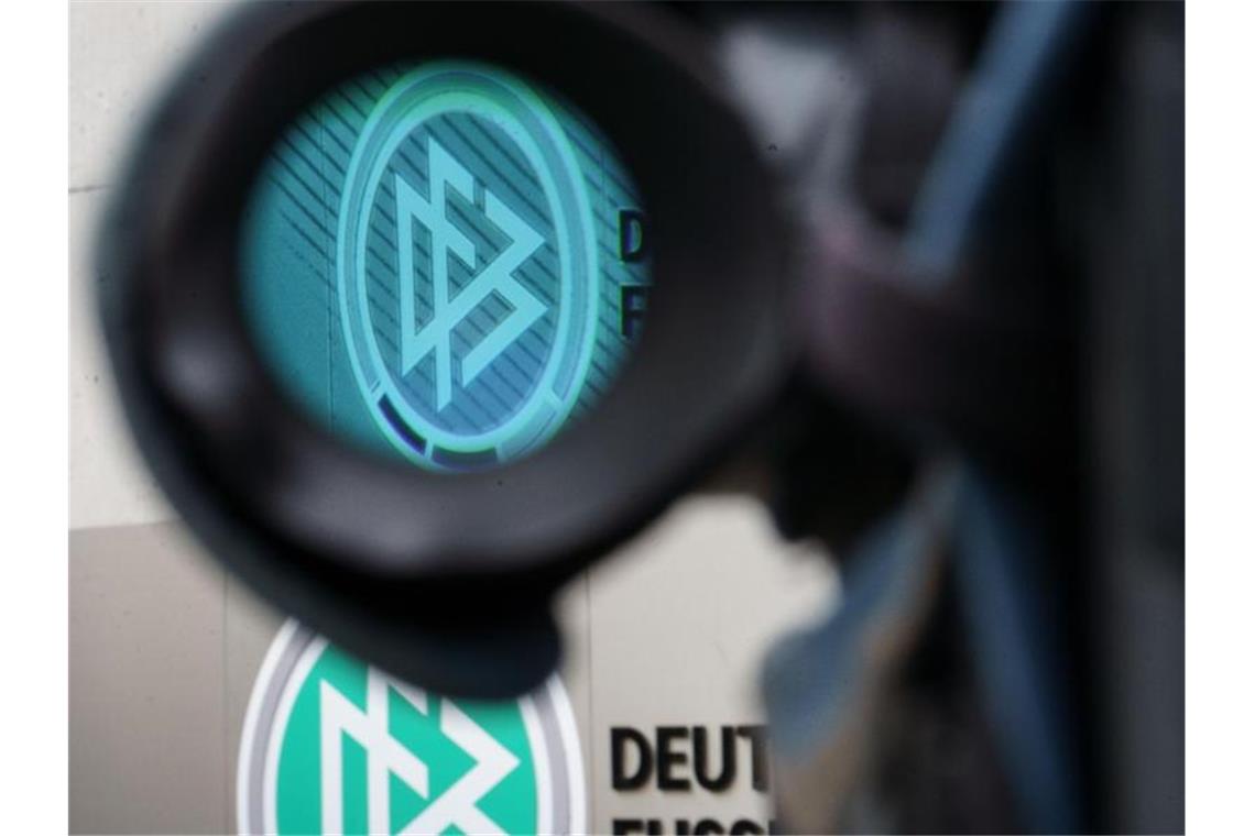 Das bringt die Woche: Endspurt in den Ligen, Keller-Aus Der Deutsche Fußball-Bund muss sich nach dem heutigen Rücktritt von Fritz Keller neu aufstellen. Foto: Frank Rumpenhorst/dpa