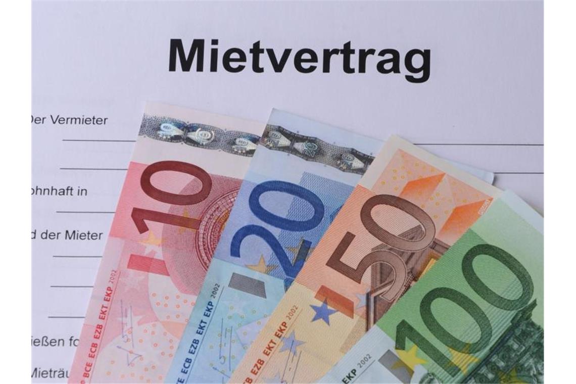 Der Deutsche Mieterbund rechnet auch künftig mit steigenden Mieten. Foto: Armin Weigel/dpa