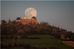 Der Dezember bringt das nächste Mond-Highlight – und danach folgt eine lange Pause. Warum dieser Supermond so besonders ist und wie du ihn am besten siehst.