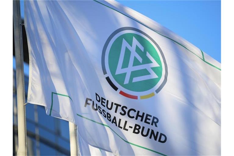 Der DFB sucht einen neuen Präsidenten. Foto: Arne Dedert
