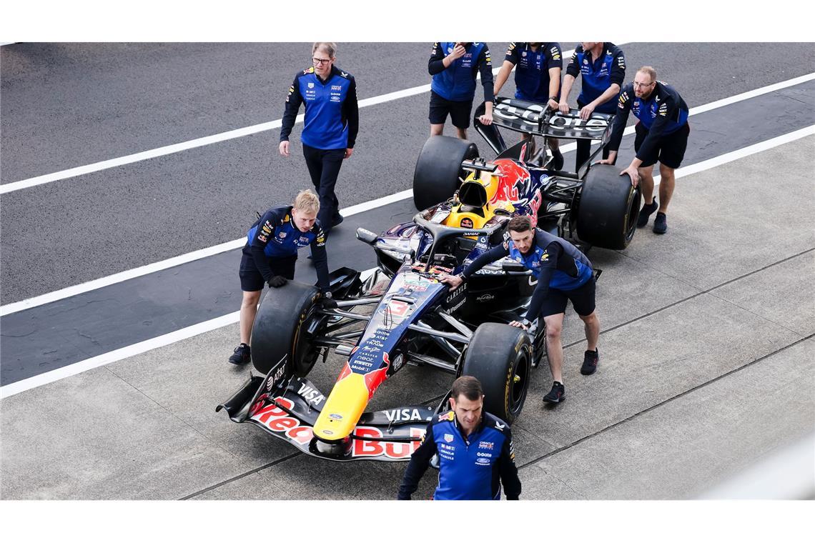 Der Dienstwagen von Max Verstappen ist in dieser Saison bisher deutlich zu langsam.