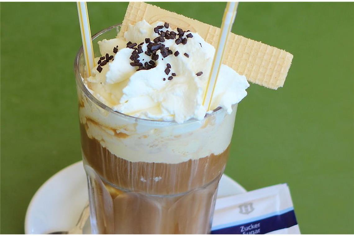 Der Direkte: Zum Eiskaffee (der nicht nur zum Sommer passt) gehört ein Strohhalm. Sie sind bestimmend und direkt, suchen halt und wollen Halt geben. Dummschwätzer sind Ihnen zuwider. Sie lieben’s gerade heraus und eiskalt – zu jeder Jahreszeit.