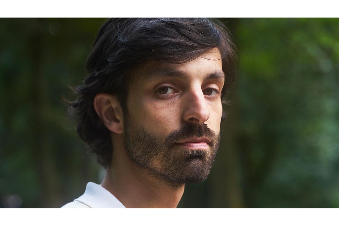 Eine Tragödie: Mesut Özils Geschichte als Theaterstück Der Dramatiker Akin Emanuel Sipal hat ein Theaterstück über Mesut Özil geschrieben.