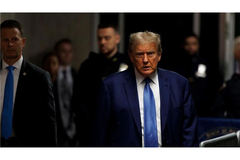Der ehemalige US-Präsident Donald Trump auf dem Weg zu einem weiteren Gerichtsttermin in New York.
