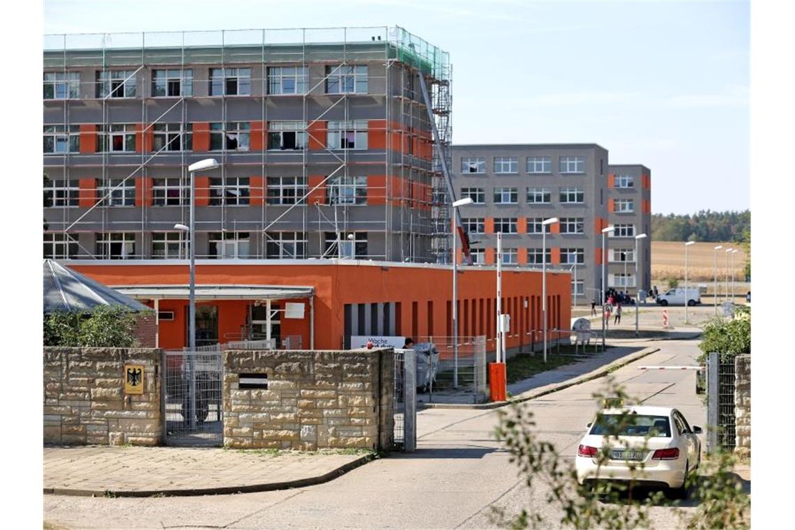 Übergriffe auf Flüchtlinge durch Wachpersonal Der Eingang zur Zentralen Anlaufstelle für Geflüchtete in Halberstadt. Archivbild: Jan Woitas Foto: Jan Woitas