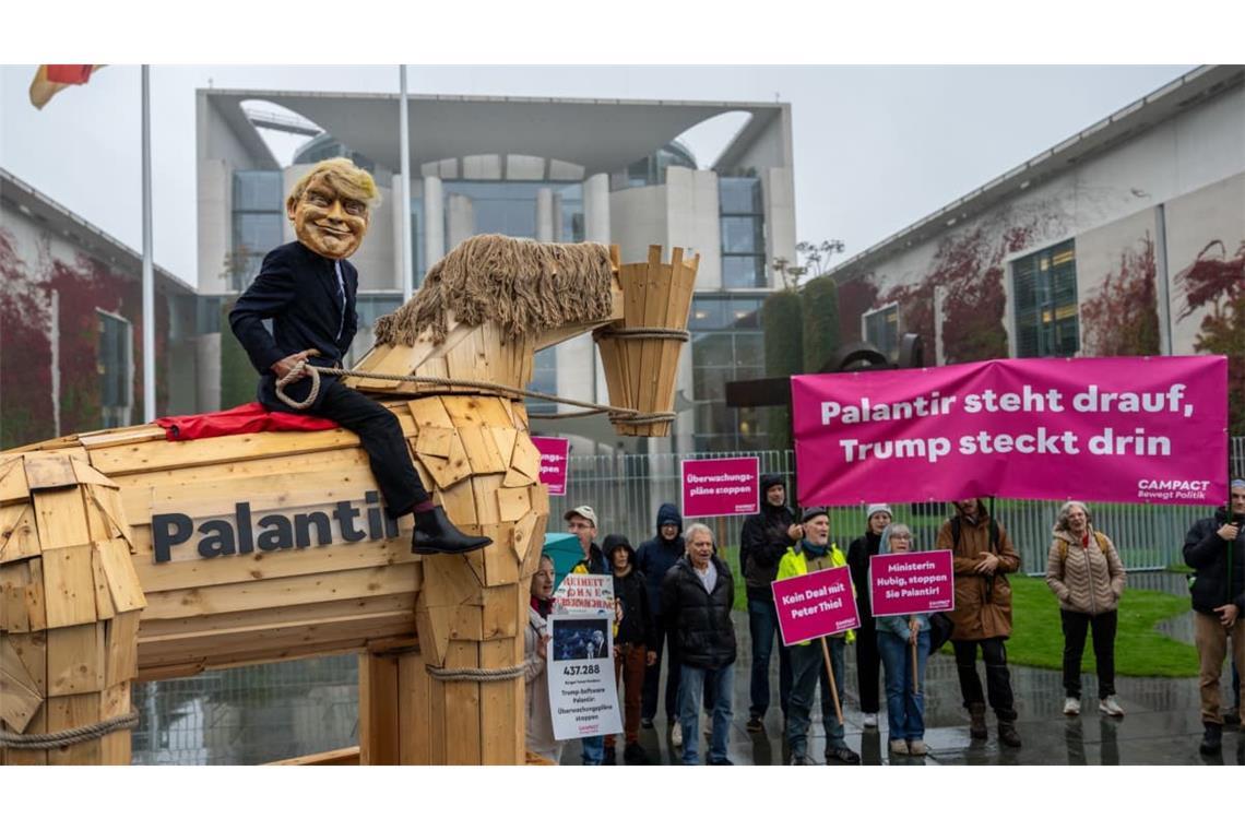 Der Einsatz der US-Software Palantir bei der Polizei in Deutschland sorgt immer wieder für Kritik. (Archivbild)