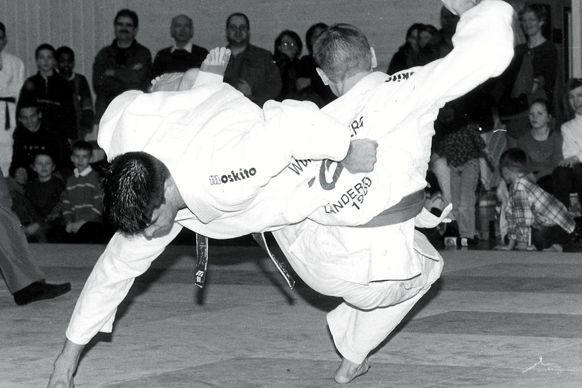 Ex-Vorzeigejudoka lebt seinen Traum Der einstige Dritte der U-20-WM wusste schon als Judoka richtig anzupacken. Foto: B. Strohmaier