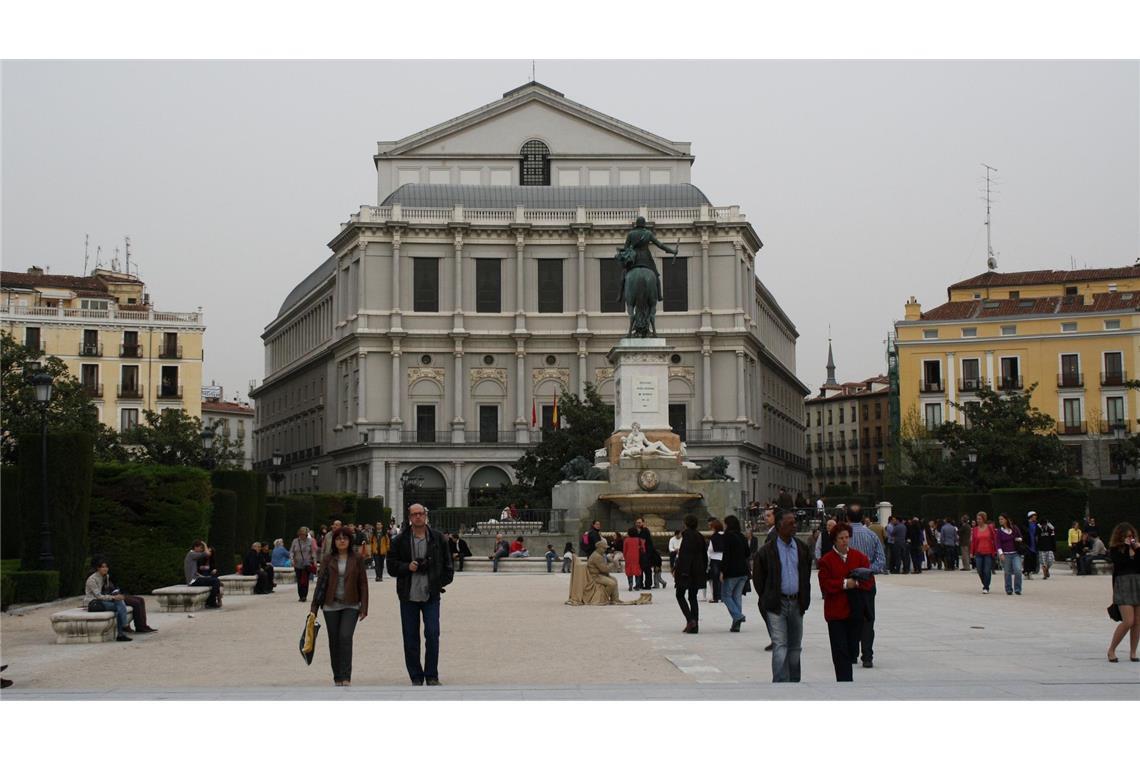 Der Einsturz geschah unweit des Madrider Opernhauses Teatro Real. (Archivfoto)
