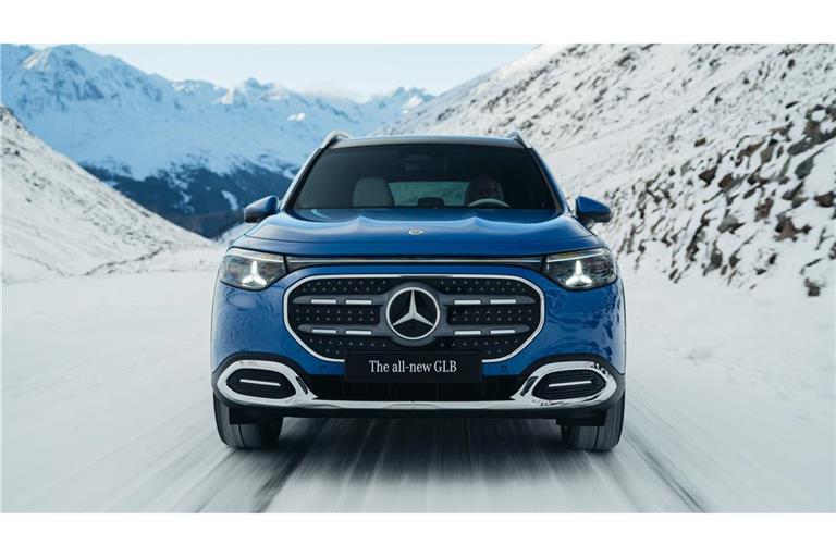 Der elektrische Mercedes GLB ist designtechnisch verwandt mit dem CLA – beide Modelle gehören zur Einstiegsklasse des Stuttgarter Autoherstellers.