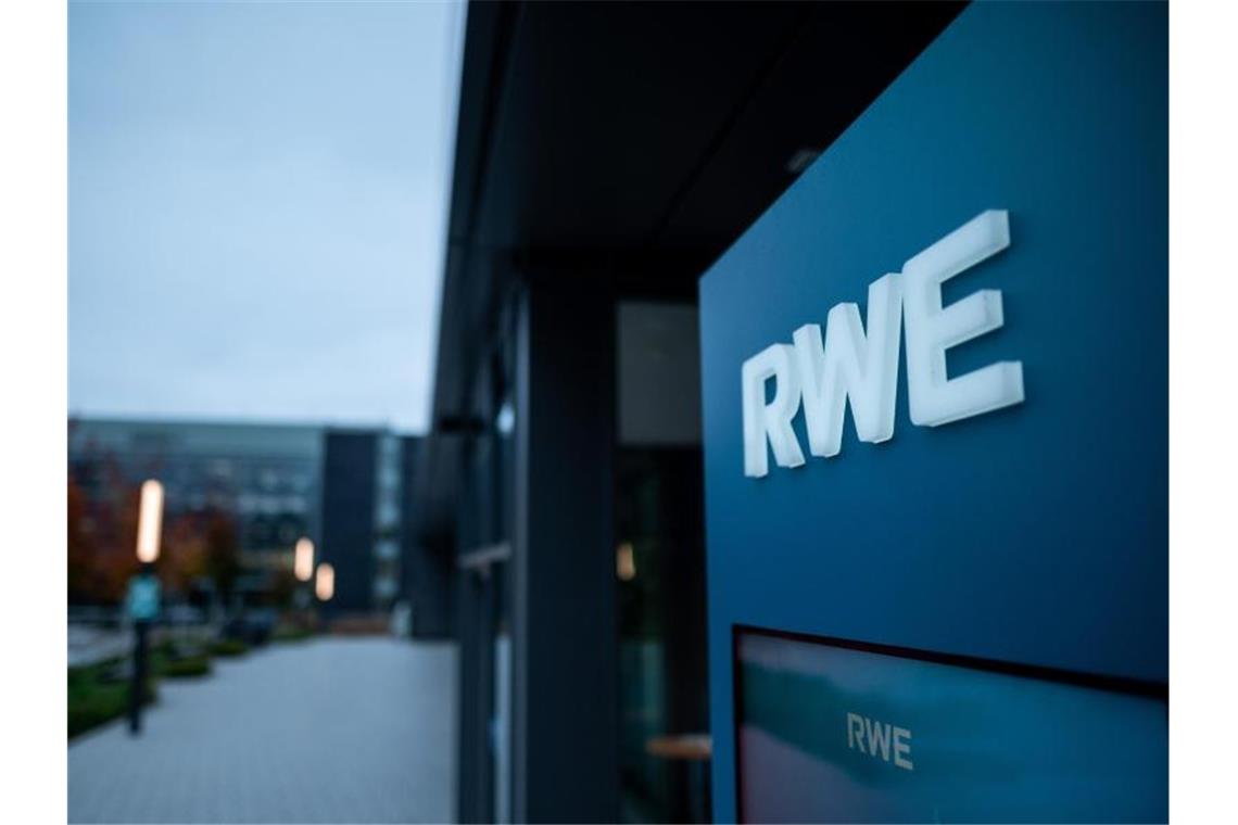 RWE plant mit Partner drei Windparks in der Nordsee Der Energiekonzern RWE will neue Windparks bauen. Foto: Fabian Strauch/dpa
