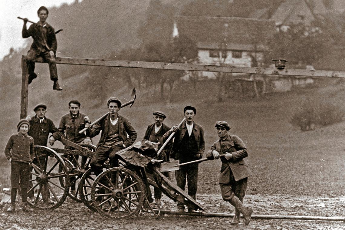 Der erste offizielle Sportplatz in Spiegelberg wurde im Jahr 1929 gebaut.