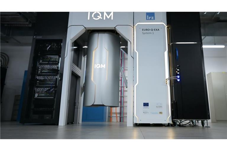 Der europäische Quantencomputer Euro-Q-Exa des finnischen Unternehmens IQM in Garching bei München. In dem Rechner steckt auch deutsche Technologie. (Archiv)