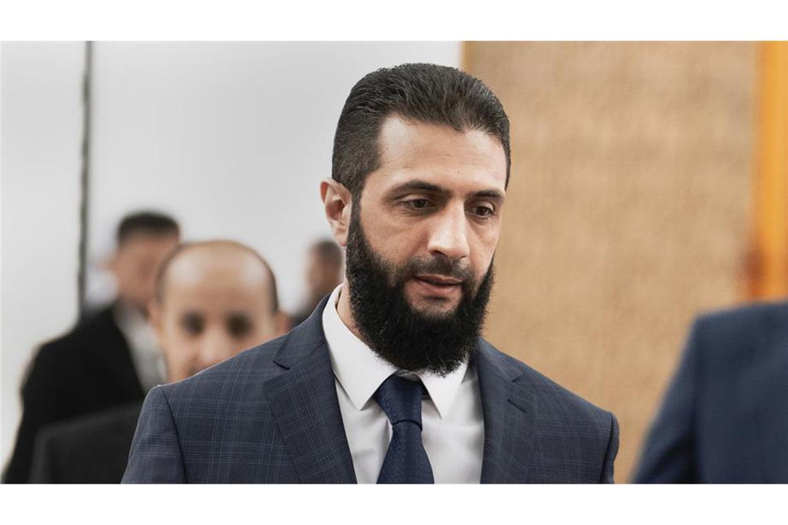 Der Ex-Rebellenführer Ahmed al-trägt inzwischen gern Anzug.