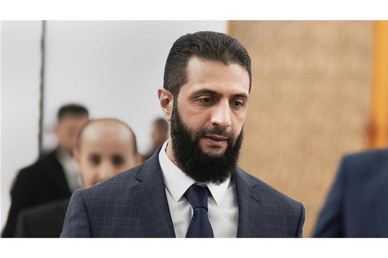 Der Ex-Rebellenführer Ahmed al-trägt inzwischen gern Anzug.