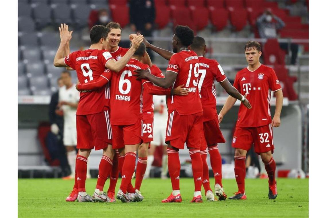 Der FC Bayern München kann am Wochenende schon deutscher Meister werden. Foto: Kai Pfaffenbach/Reuters/Pool/dpa