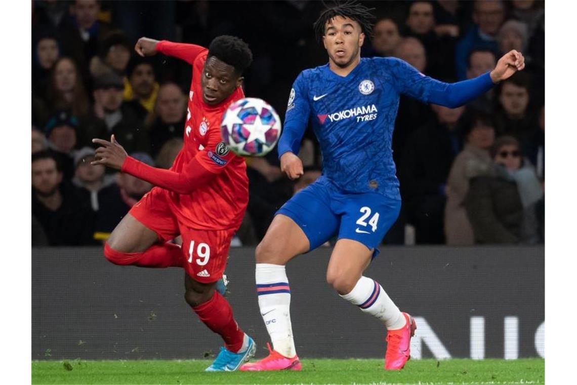 Champions League: FC Bayern spielt gegen Chelsea in München DER FC Bayern München kann das Achtelfinal-Rückspiel gegen den FC Chelsea in München bestreiten - ohne Zuschauer. Foto: Sven Hoppe/dpa