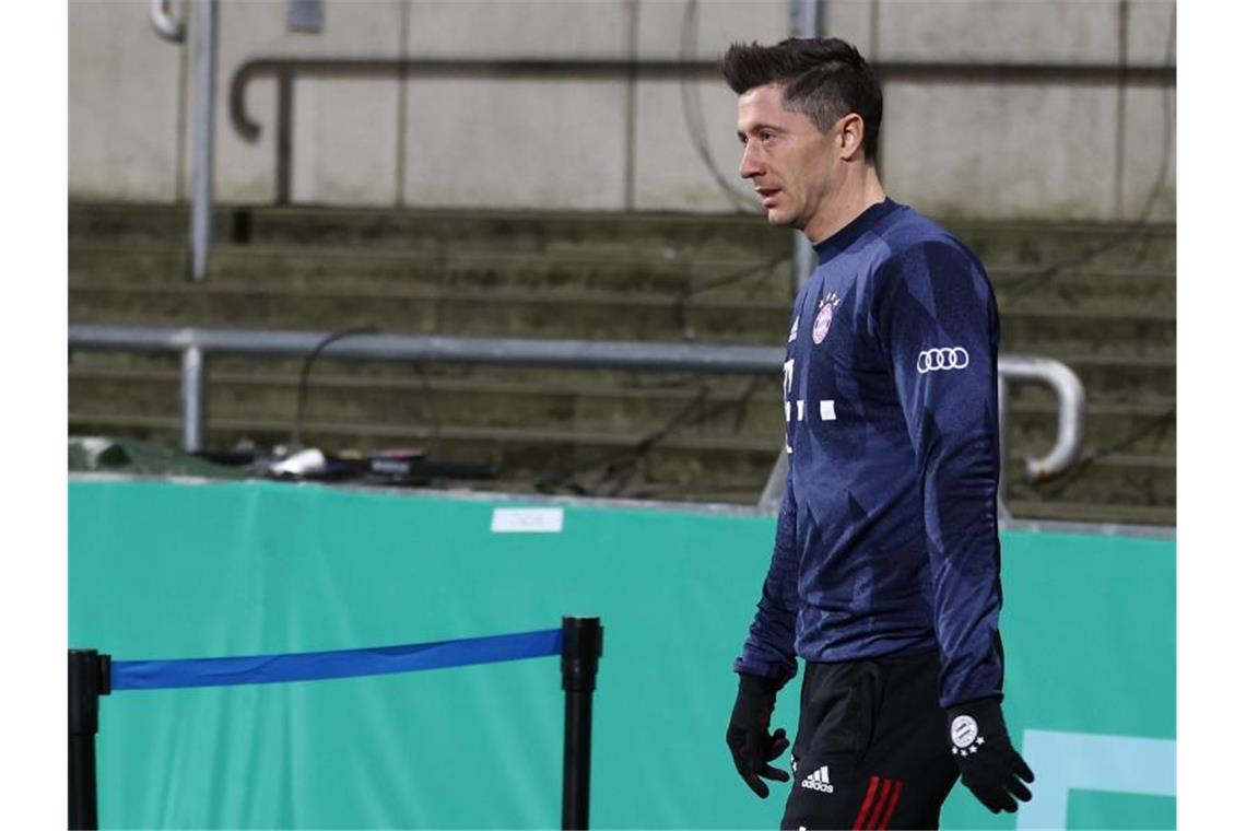 Der FC Bayern München verzichtet in Kiel zunächst auf Robert Lewandowski. Foto: Christian Charisius/dpa