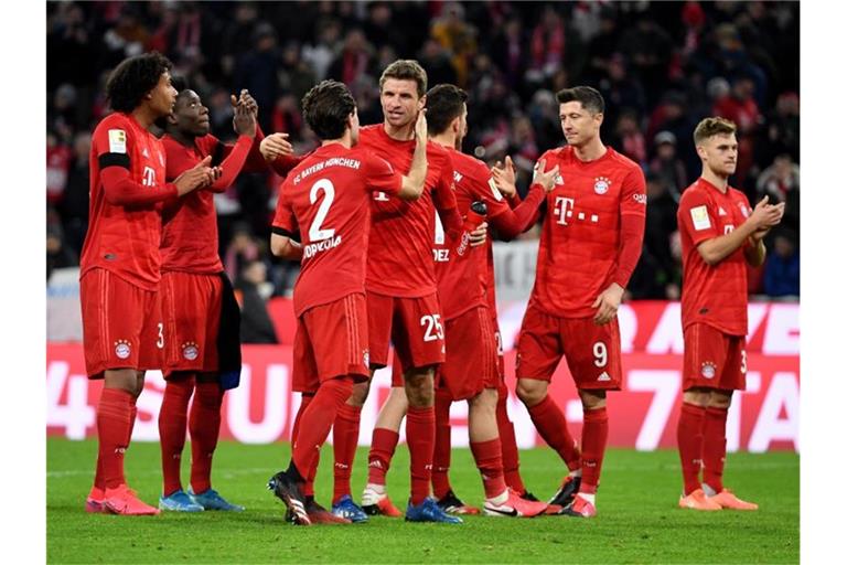 Der FC Bayern wird auch nach dem 23. Bundesliga-Spieltag die Tabelle anführen. Foto: Angelika Warmuth/dpa