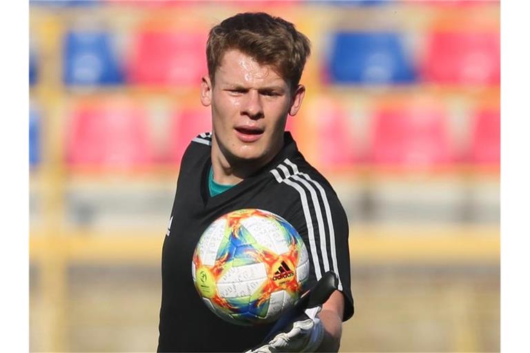 Der FC Schalke 04 will Torhüter Alexander Nübel langfristig an sich binden. Foto: Cezaro De Luca