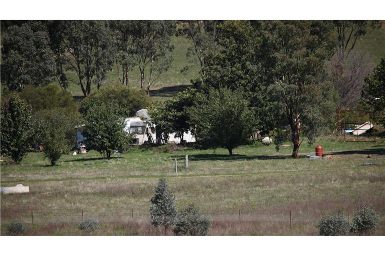 Der Flüchtige wurde auf einem abgelegenen Grundstück aufgespürt.