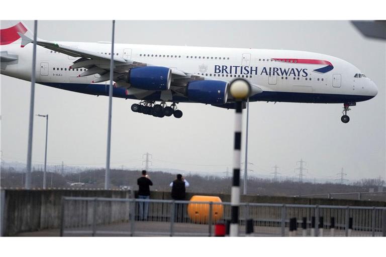 Der Flugverkehr über London wurde massiv beeinträchtigt. (Symbolbild)