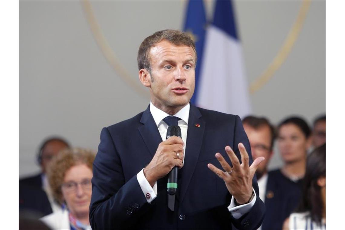 Der französiche Präsident Emmanuel Macron lädt zum G7-Gipfel nach Biarritz. Foto: Michel Spingler/AP