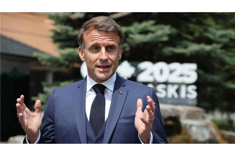Der französische Präsident Emmanuel Macron kündigte den Ausrichtungsort  während des diesjährigen Treffens der Staats- und Regierungschefs in Kanada an.