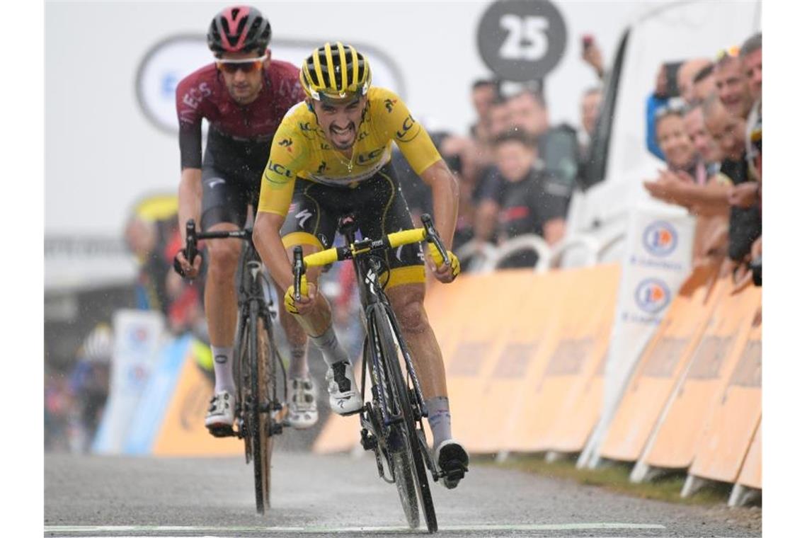 Buchmann mit „richtig geilem Wochenende“ - Podium greifbar Der Franzose Julian Alaphilippe bleibt weiter im Gelben Trikot. Foto: Yorick Jansens/BELGA